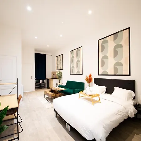 Ng Suitehome - Lille I Barbieux I Croix - Balneo - Relax Area - Netflix - Wifi - Kitchenette アパート ルーベ