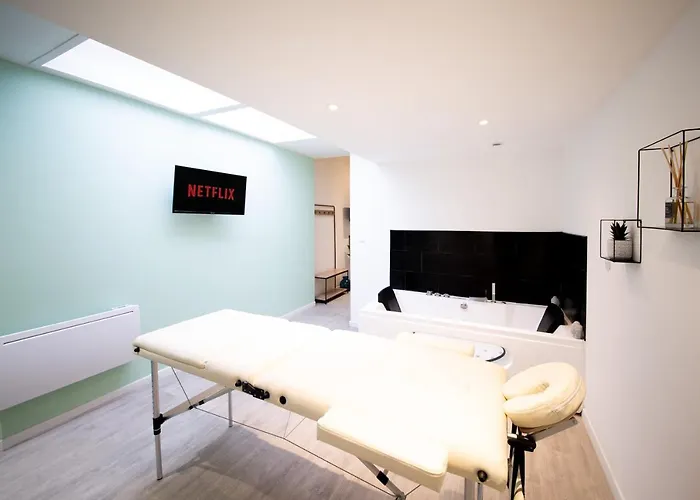 Ng Suitehome - Lille I Barbieux I Croix - Balneo - Relax Area - Netflix - Wifi - Kitchenette *