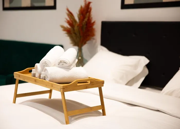Ng Suitehome - Lille I Barbieux I Croix - Balneo - Relax Area - Netflix - Wifi - Kitchenette Roubaix