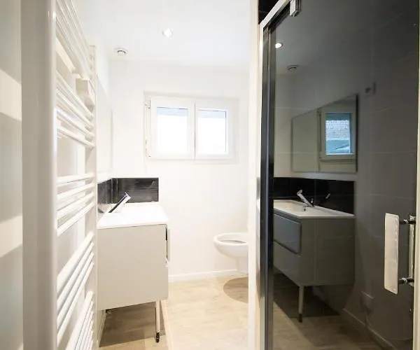 Ng Suitehome - Lille I Barbieux I Croix - Balneo - Relax Area - Netflix - Wifi - Kitchenette *